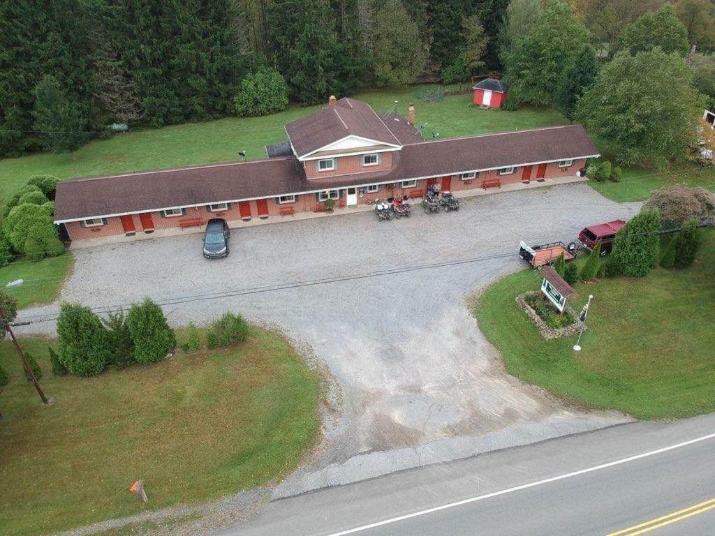 The Forest Lodge And Campground Marienville Exterior photo